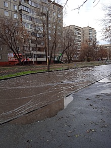 Челябинская улица после ремонта превратилась в полноводную реку