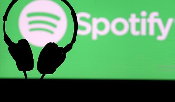 Стали известны цены на Spotify в России