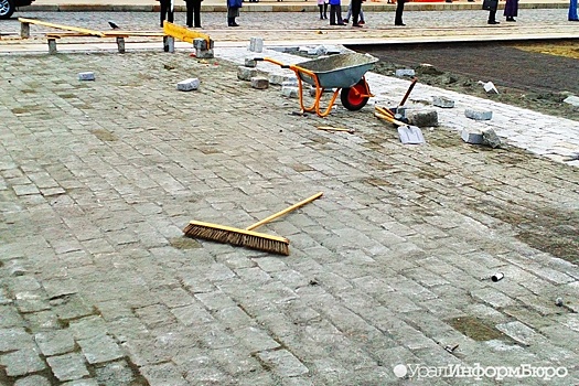 Рабочую ситуацию вокруг ремонта проспекта Ленина "раздули до слона"