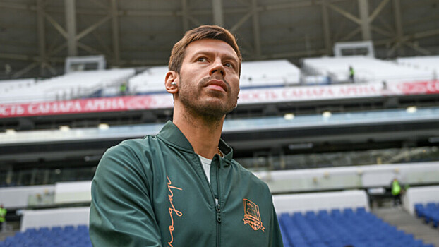 Смолов заявил о желании продолжить профессиональную карьеру