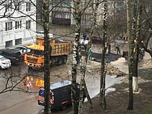 В Приокском районе заасфальтировали дворовые лужи