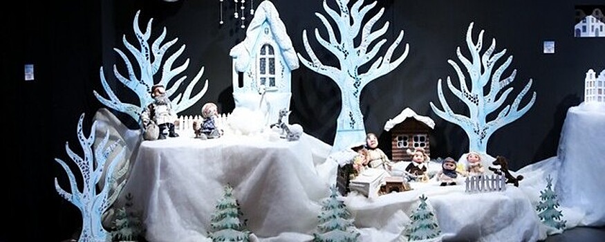 В Южно-Сахалинске открылась выставка местного театра кукол