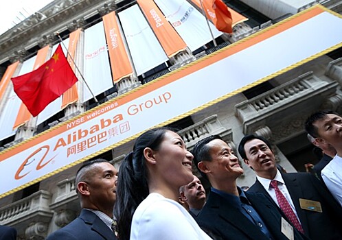 Крупные китайские компании могут провести листинг в Гонконге на фоне торговой войны с США