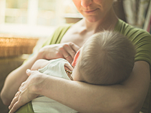 Россиянку выгнали из кафе за кормление грудью