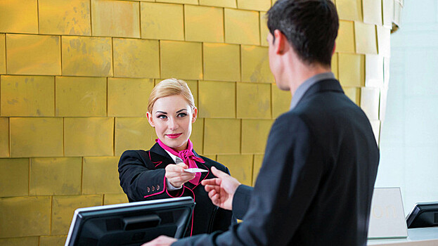 Популярная сеть отелей отказалась заселять россиян за границей