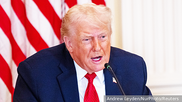 Американист Дробницкий: Публикацией переписок с Макроном и Рютте Трамп начал порку Европы