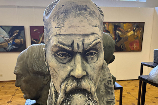 В Москве открылась выставка супружеской пары художников «Где сходятся параллели…»