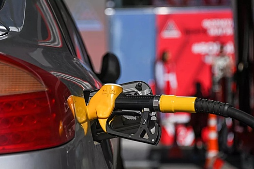 Рост цен на бензин в ХМАО — удар по бизнесу и простым автолюбителям