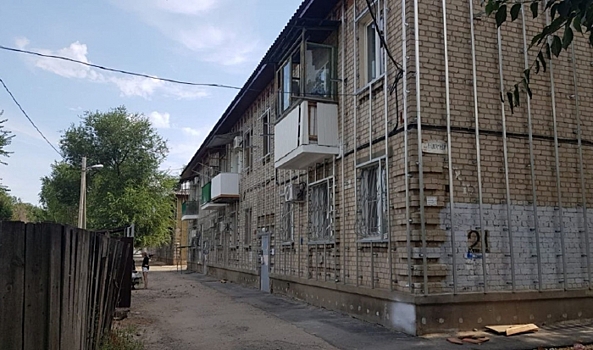 Подрядчик купил дорогую иномарку вместо того, чтобы провести капремонт