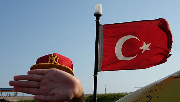 Турция закрывается на две недели: локдаун для всех кроме туристов