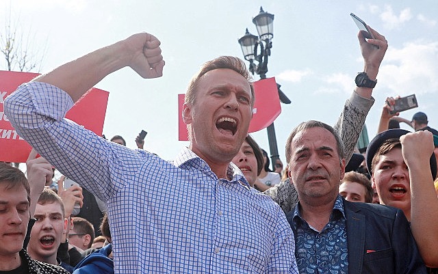 Названы последствия инцидента с Навальным для России