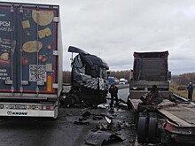 Фура врезалась в «Ладу» на трассе М-7: затруднено движение в сторону Москвы