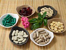 Власти РФ не поддержали запрет на импорт БАДов из недружественных стран