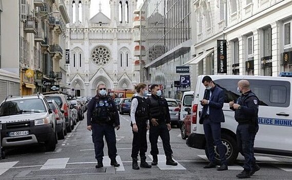 Французские СМИ: у террориста, напавшего на людей в Ницце, подтвердили коронавирус