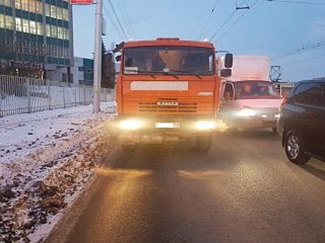 В Уфе водитель КамАЗа сбил насмерть пешехода