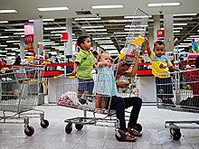 Магазины Венесуэлы перешли на четырехчасовой график работы