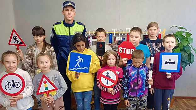 Пуровские автоинспекторы провели профилактическую беседу с детьми