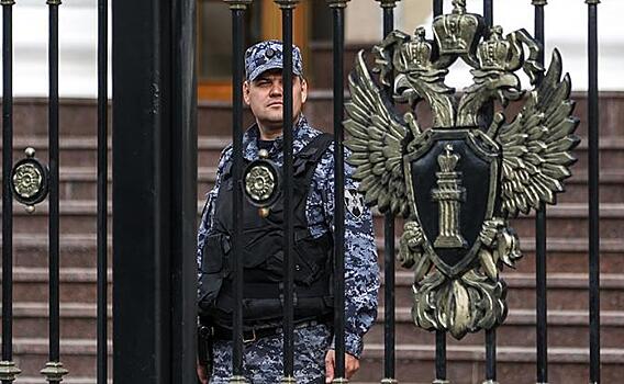 Генералы коррупционных карьер: У бывшего главного кадровика МО насчитали добра на полмиллиарда - впятеро больше официального дохода