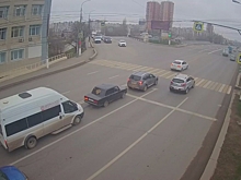 В Волгограде на двух улицах изменился режим работы светофора