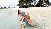 Одиночество на пляже: кадры отпуска Нюши на Мальдивах