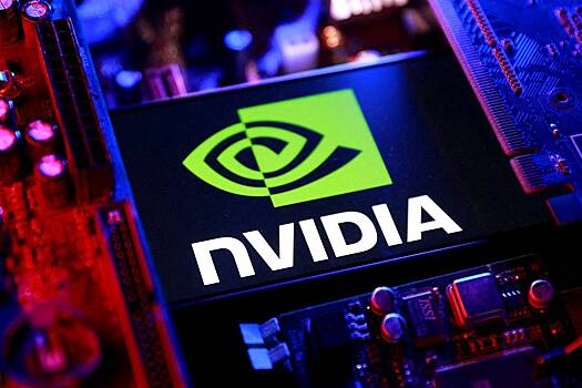 Китай разрешил трем компаниям покупать ИИ-чипы у американской Nvidia