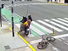 В Аргентине сняли на видео, как россиянка в одиночку поймала грабителя на дороге