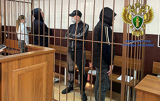 Фигуранты дела о хищении 317 млн рублей у Долиной не признали вину