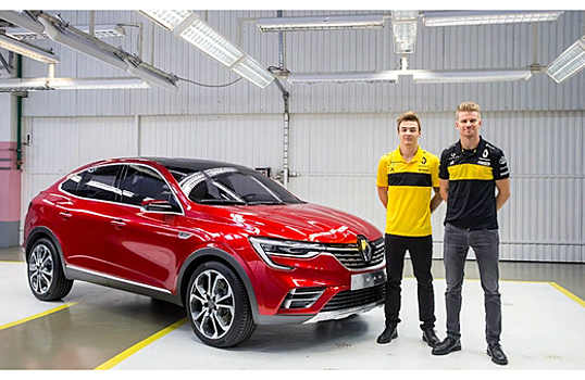 Нико Хюлькенберг и Артем Маркелов посетили в Москве завод RENAULT перед Гран-при в Сочи