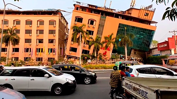 Число жертв землетрясения в Мьянме увеличилось до 694