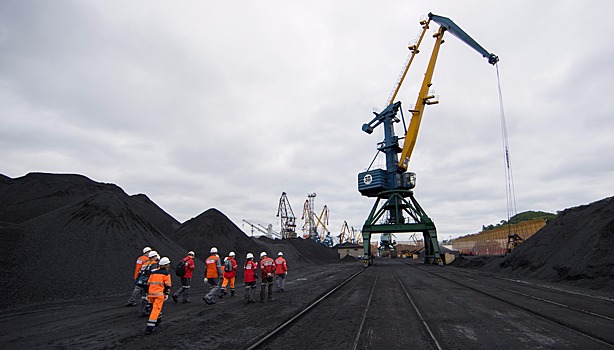 В порту Находки вновь выявили экологические нарушения при перевалке угля