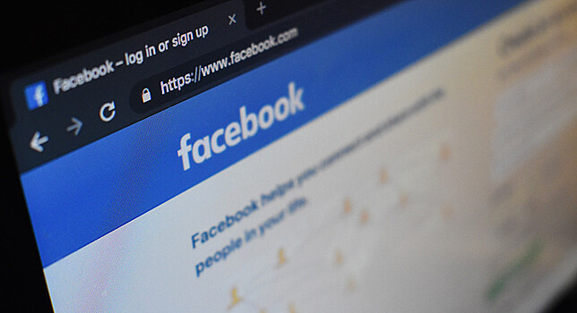 Facebook позволит создавать политические петиции