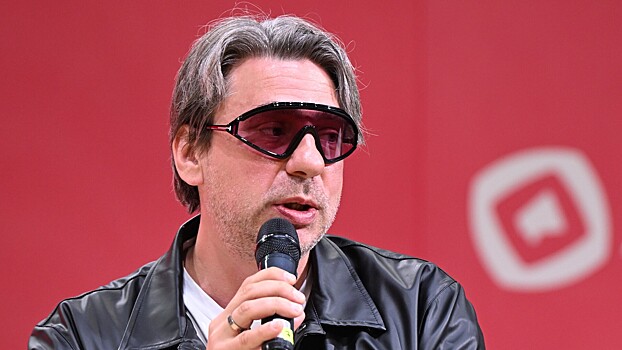 «Люди заигрываются»: Емельянов объяснил, зачем звезды скрывают личную жизнь