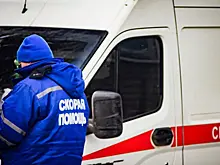 Ледяная глыба пробила голову россиянке при входе в магазин