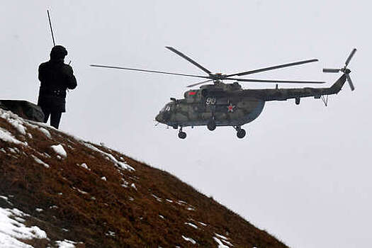 Два вертолета Ми-8 со спасателями вылетели в район крушения самолета Ан-2 в НАО