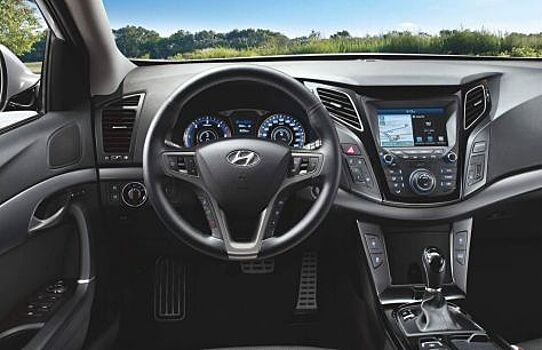 Владелец сравнил б/у Hyundai i40 и новую LADA Vesta