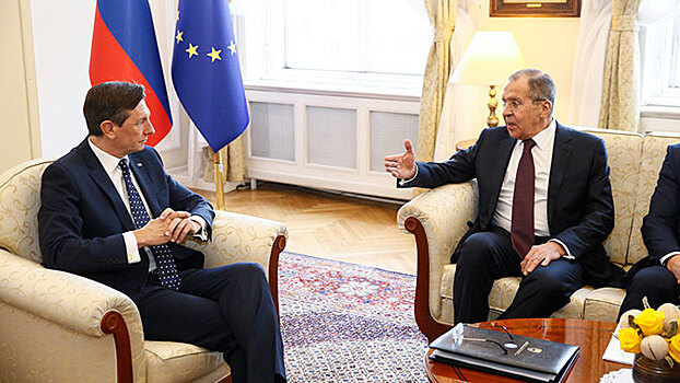 Россия продолжит поддерживать Сербию по проблеме Косово, заявили в МИД