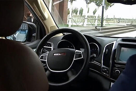 Китайцы научились управлять машинами силой мысли