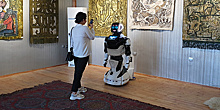 "Нам пять тысяч лет, но выглядим на две": робот Мамед стал экскурсоводом в Дербенте