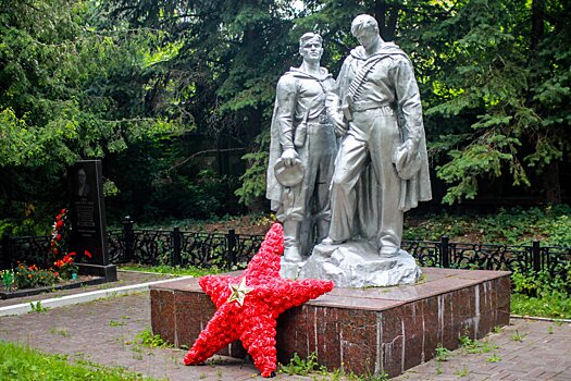 Памятник участникам битвы под Москвой поставили в Химках