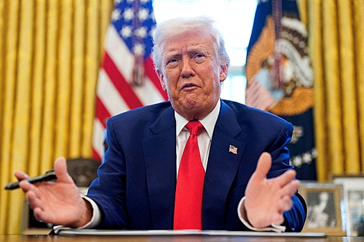 Трамп назвал дураком главу ФРС США