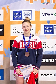 Спортсменка из Некрасовки отличилась на соревнованиях по плаванию