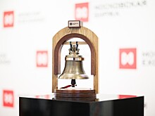 Рубль снижается к доллару и евро