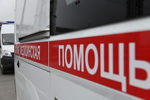В Волгоградской области при опрокидывании грузовика пострадал водитель