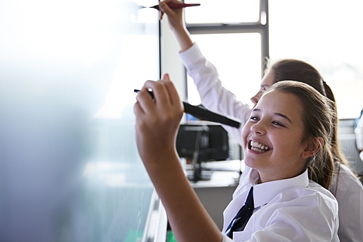 Русист из Греции: Пели "Катюшу" на русском, английском и греческом