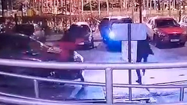 Убийство двух человек в Москве попало на камеры видеонаблюдения
