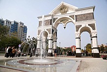 Восстановленную Триумфальную арку открыли в Астрахани к 300-летию губернии