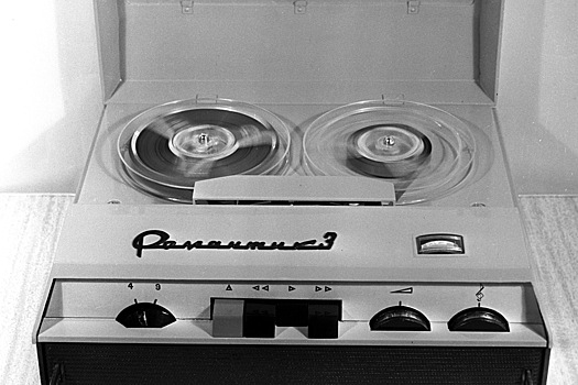 Пользователи сети вспомнили обязательные атрибуты советских юношей