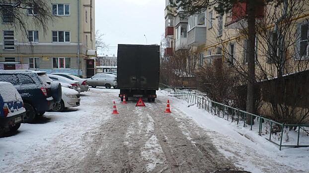 Пенсионерка попала под колеса ГАЗели в Вологде