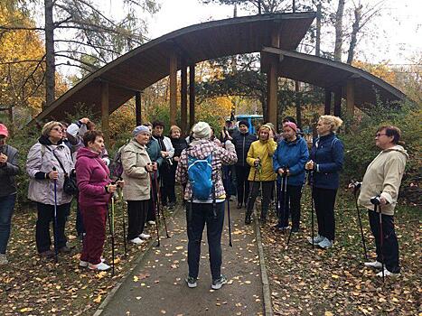 В Серебряном бору будут проходить тренировки по скандинавской ходьбе