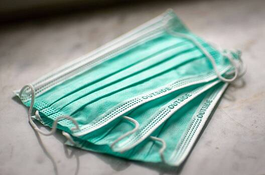 В России предложили маркировать медицинские маски и презервативы